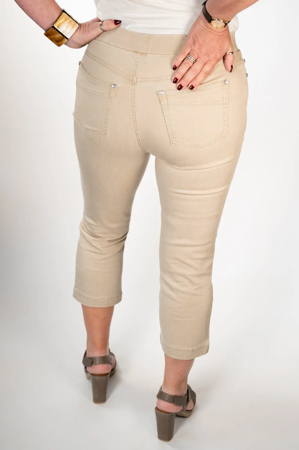 Anna Montana Jump In Capri Jeans (1016) - Beige