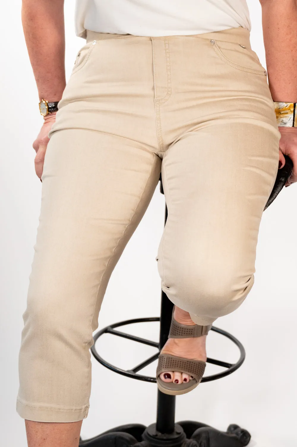 Anna Montana Jump In Capri Jeans (1016) - Beige