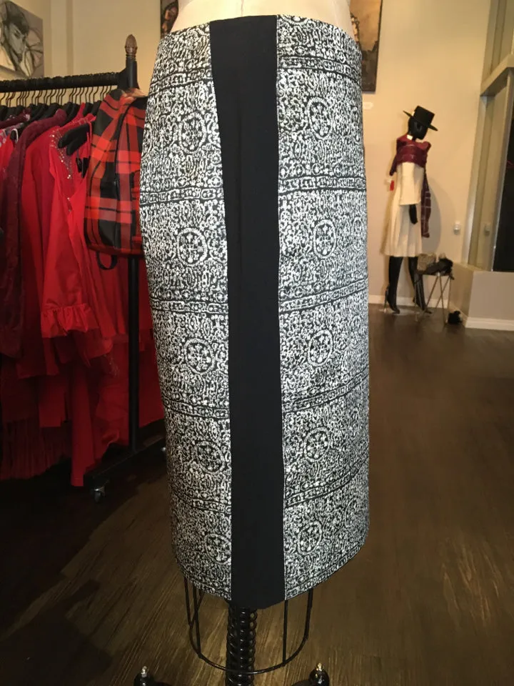 Balenciaga Sz 40 Black White Print Pencil Skirt Runway 2014 NWT 1-196-72019