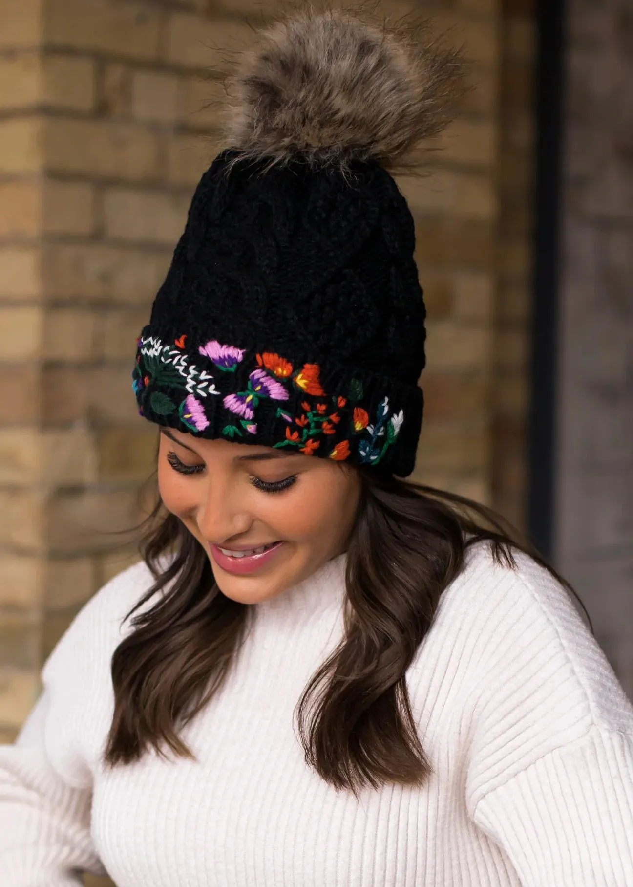 Cableknit Pom Hat with Embroidery and Faux Fur Pom