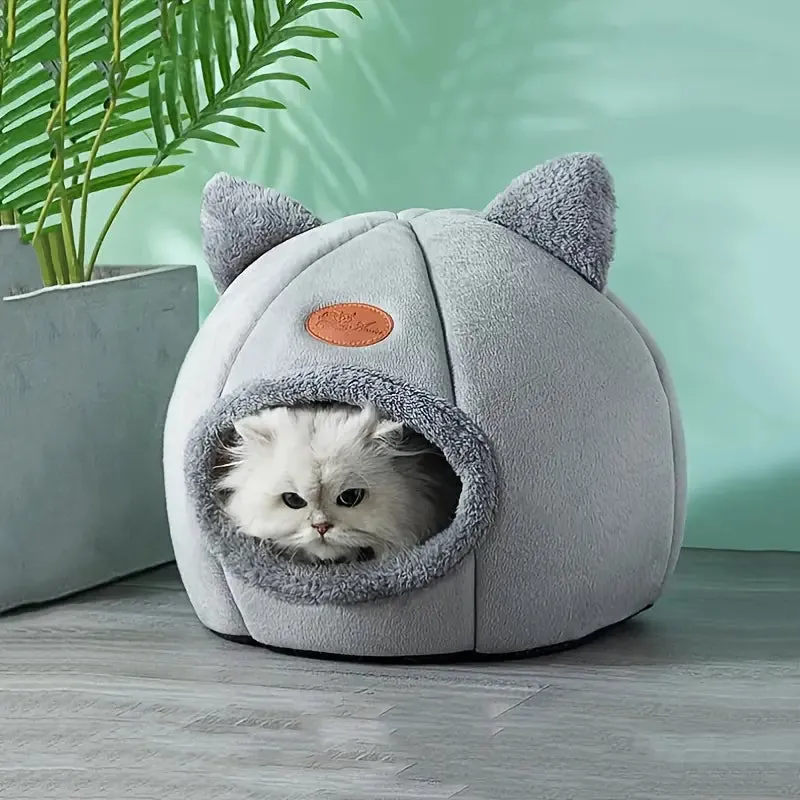 Cat's Warm In Winter Plush Round Nest