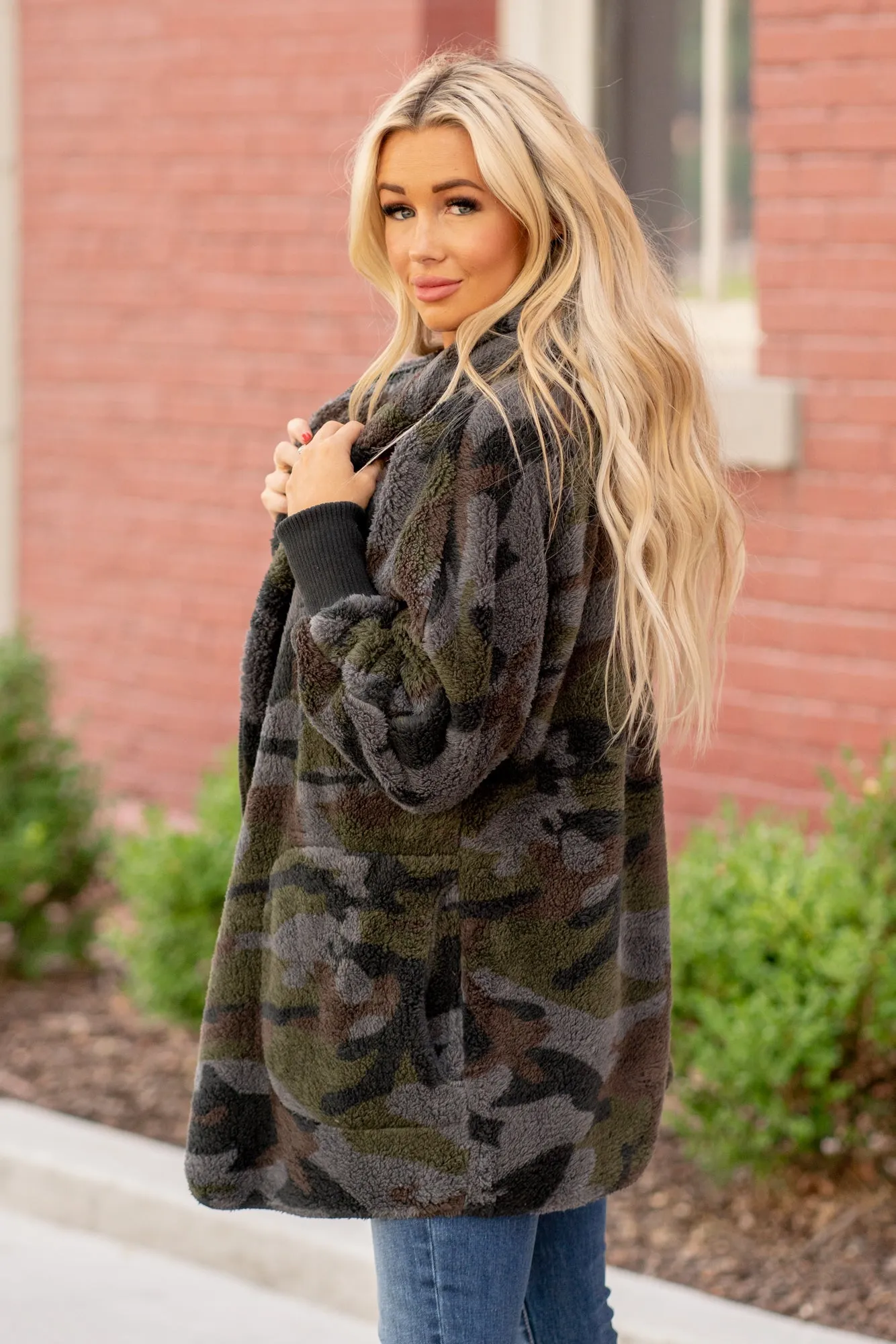 Cozy Camouflage Sherpa Jacket - Green